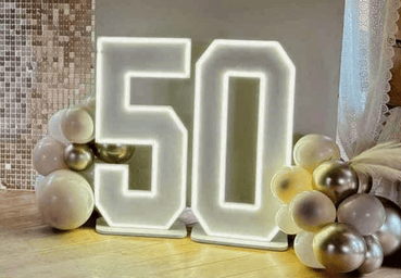 Napis 50 na wynajem