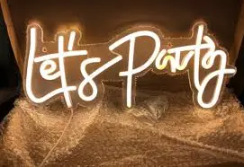 Napis ​Let's Party na wynajem